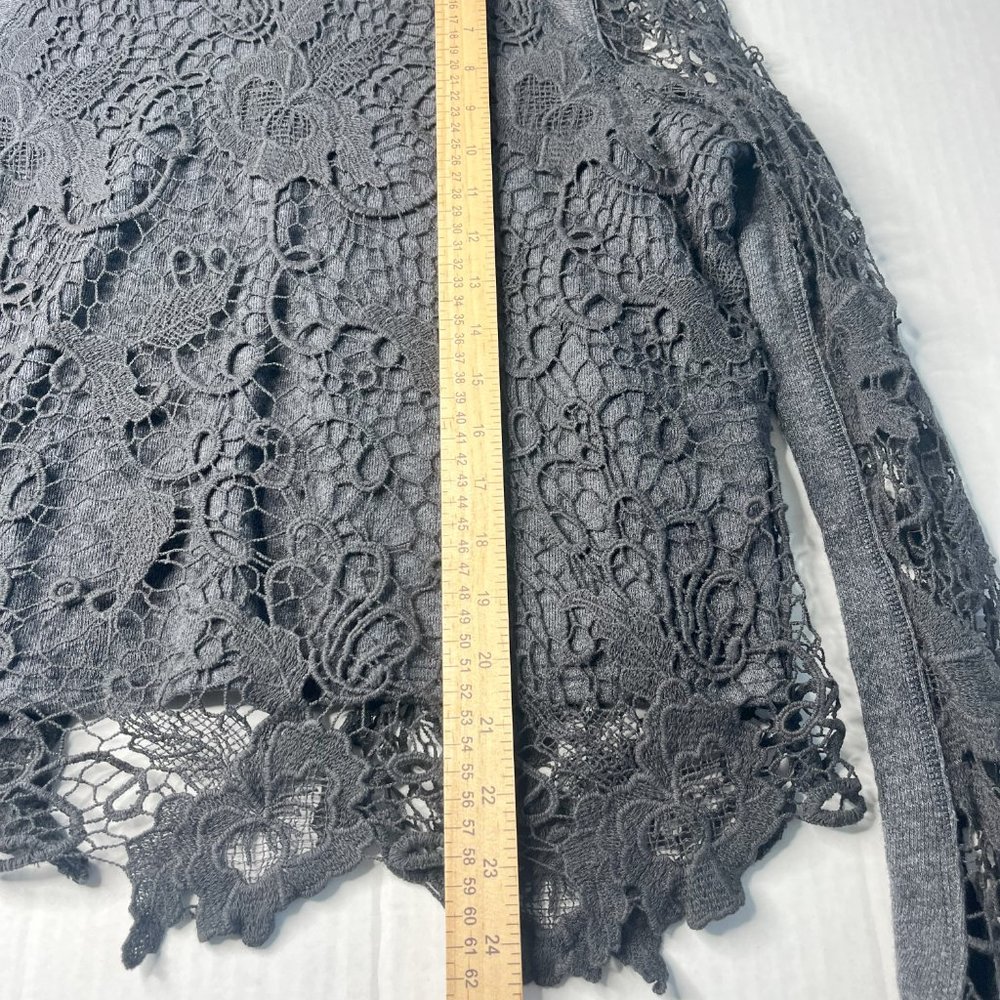 Free People Pretty Rad Lace Split Back Sweater Sz S Gray Crochet - Picture 14 of 16